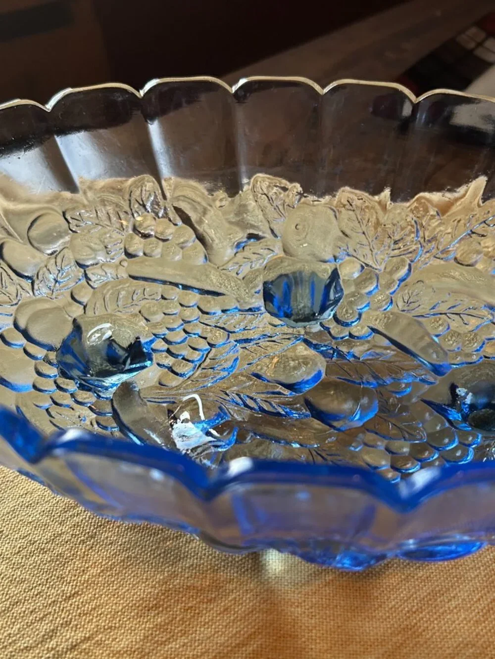 Vintage Indiana Glass  fruit   bowl   is a footed  oval  centerpiece  with a  sc